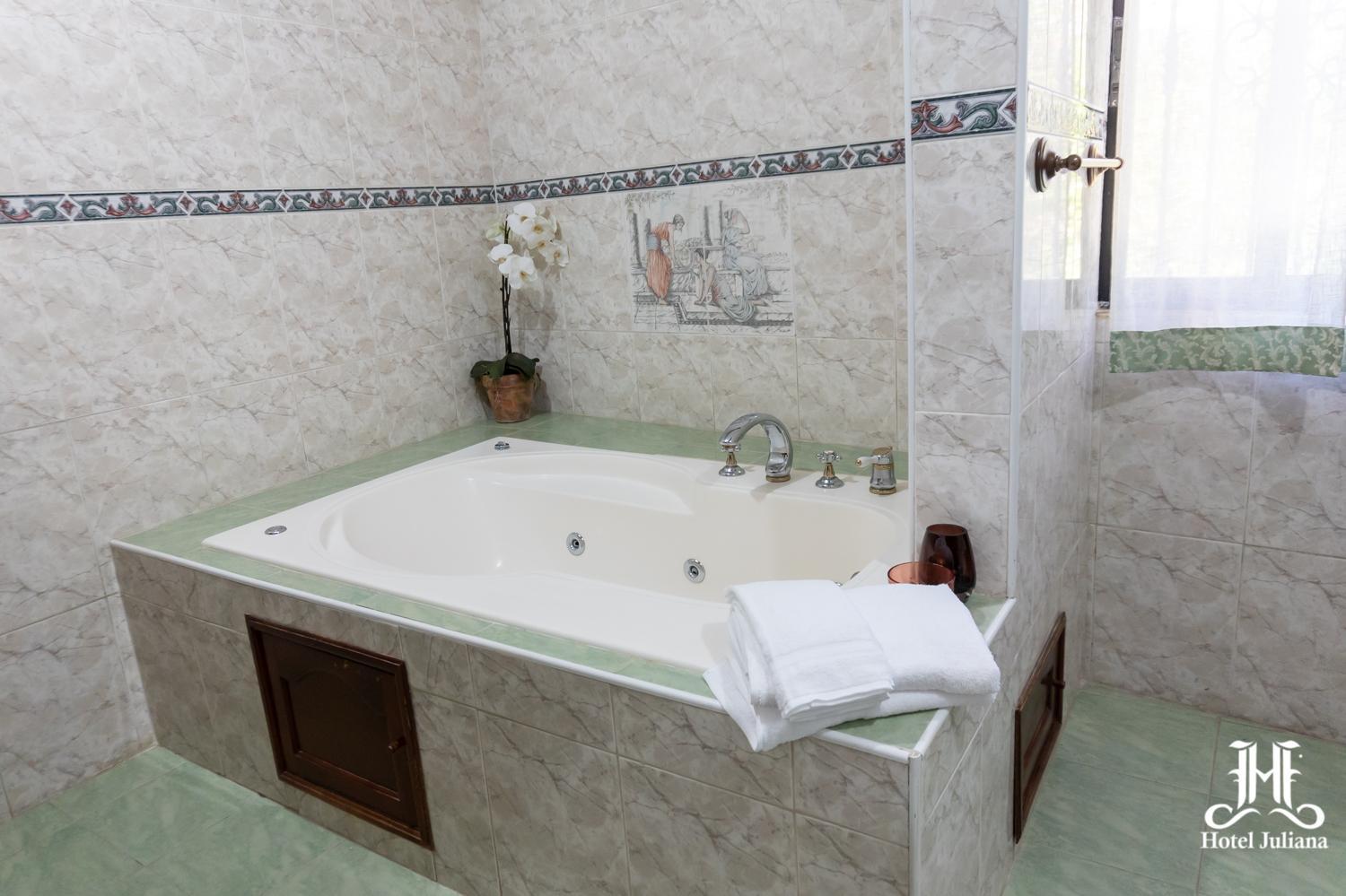 נגואה Hotel Juliana מראה חיצוני תמונה