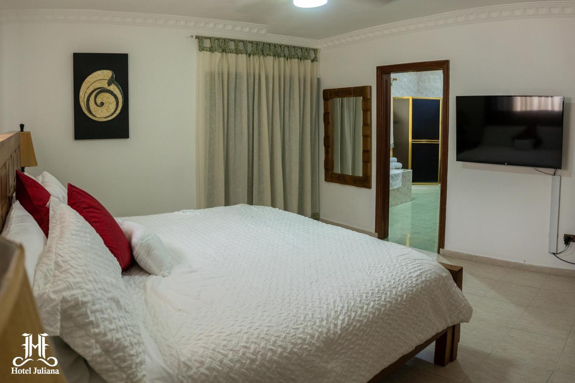 נגואה Hotel Juliana מראה חיצוני תמונה