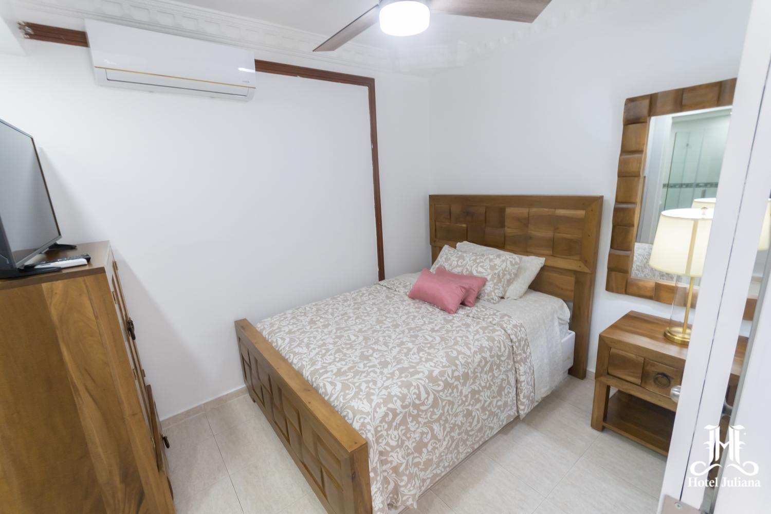 נגואה Hotel Juliana מראה חיצוני תמונה